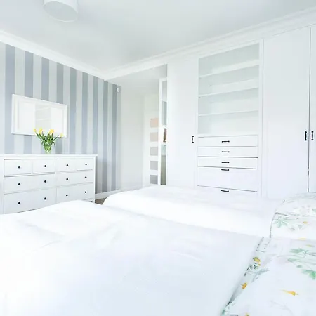 Allegra Z Ogrodem I Sala Zabaw ,darmowy Parking I Lezaki, 5minut Do Morza Apartment