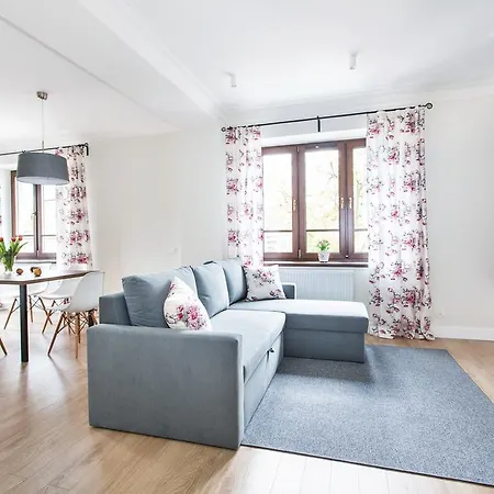 Allegra Z Ogrodem I Sala Zabaw ,darmowy Parking I Lezaki, 5minut Do Morza Gdynia