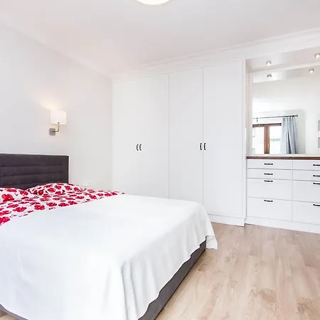 Allegra Z Ogrodem I Sala Zabaw ,darmowy Parking I Lezaki, 5minut Do Morza Apartman *