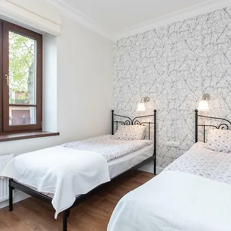 Allegra Z Ogrodem I Sala Zabaw ,darmowy Parking I Lezaki, 5minut Do Morza Apartman *