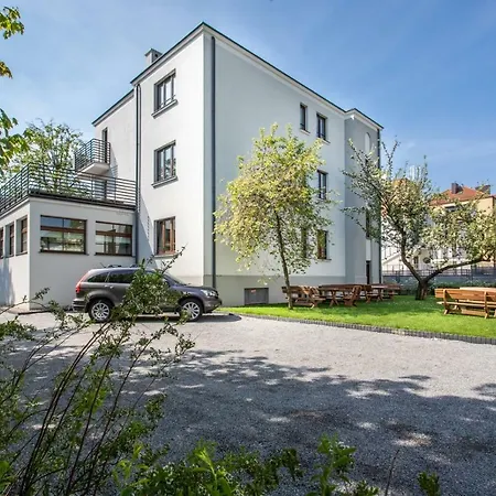 Apartman Allegra Z Ogrodem I Sala Zabaw ,darmowy Parking I Lezaki, 5minut Do Morza