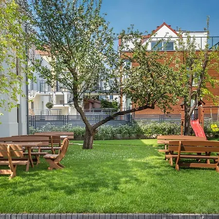 Allegra Z Ogrodem I Sala Zabaw ,darmowy Parking I Lezaki, 5minut Do Morza Apartman