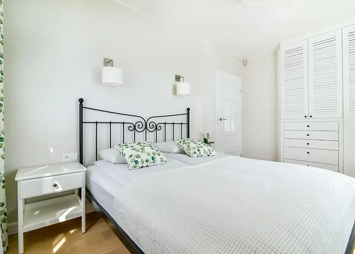 Allegra Z Ogrodem I Sala Zabaw ,darmowy Parking I Lezaki, 5minut Do Morza גדינייה